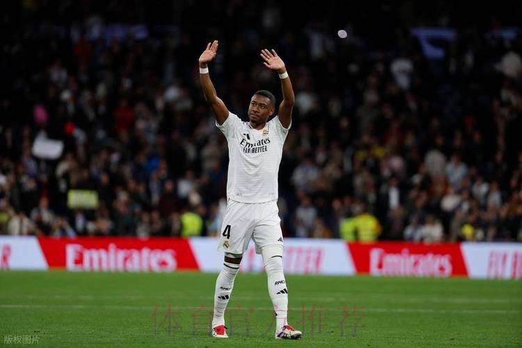 罗马诺-33岁阿拉巴预计明夏离开皇马 情况没改变